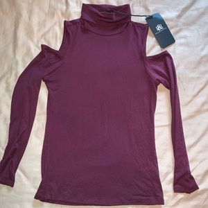 Rock & Republic cold shoulder top